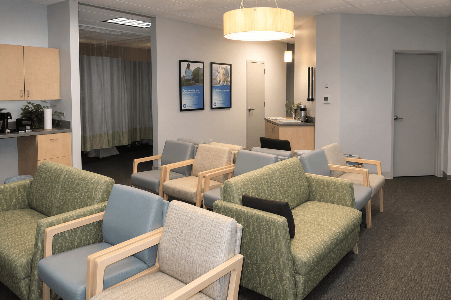 Comfortable waiting area at Health Link Family Chiropractic